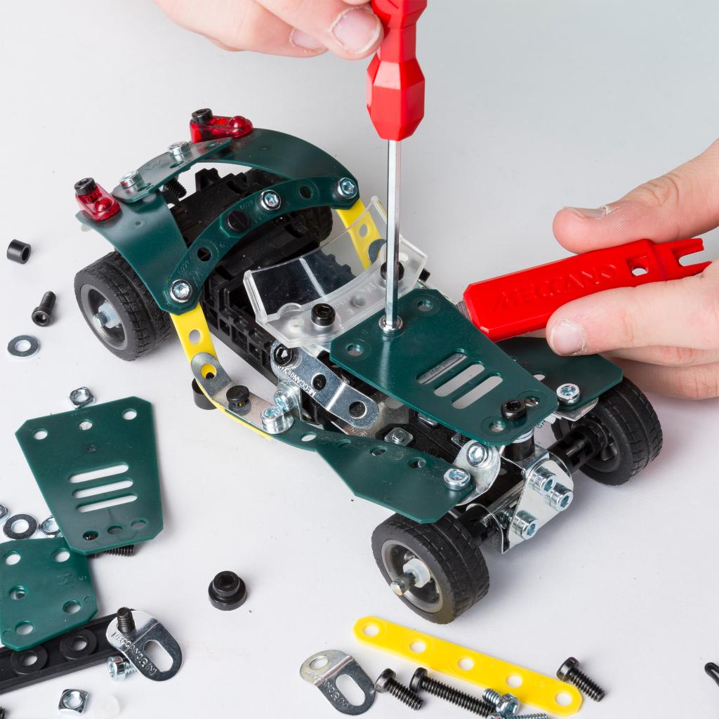 Meccano 5 in 1 Roadster being assembled